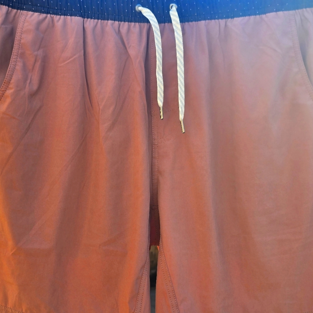 Men's VUORI LINED Athlectic Shorts with Drawstring